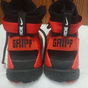 MENS Nike Huarache Gripp